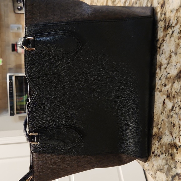 Michael Kors Black and Brown Tote Bag - Picture 3 of 9